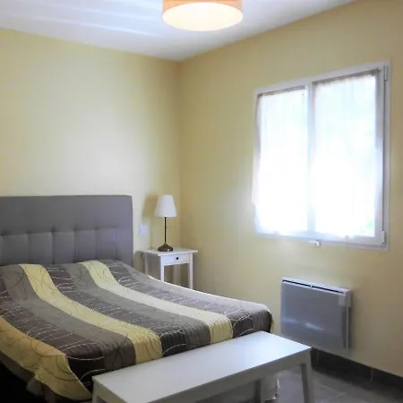Pretty With Garden And Private Pool,