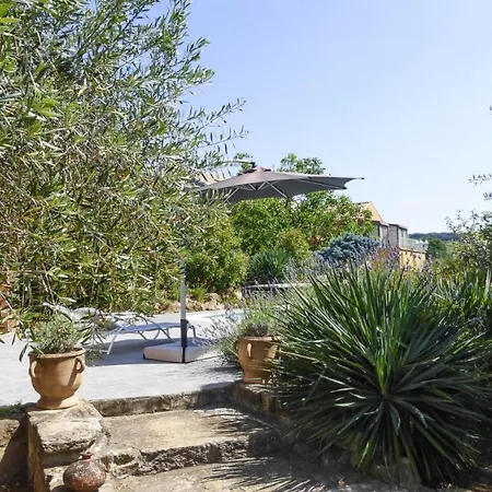 Pretty With Garden And Private Pool,